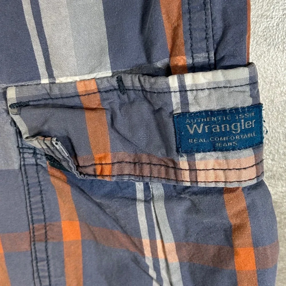 Wrangler Authentic Issue Mens Plaid Cargo Shorts Blue Orange Size 36